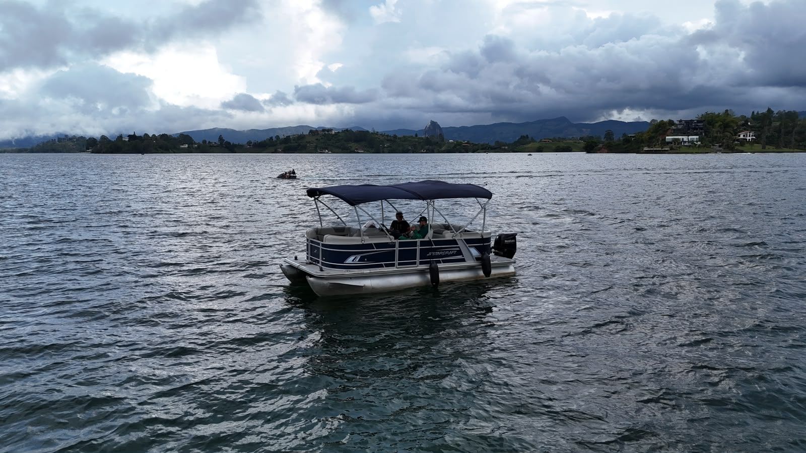 Private Tour in Luxury Boat in Guatape - 2